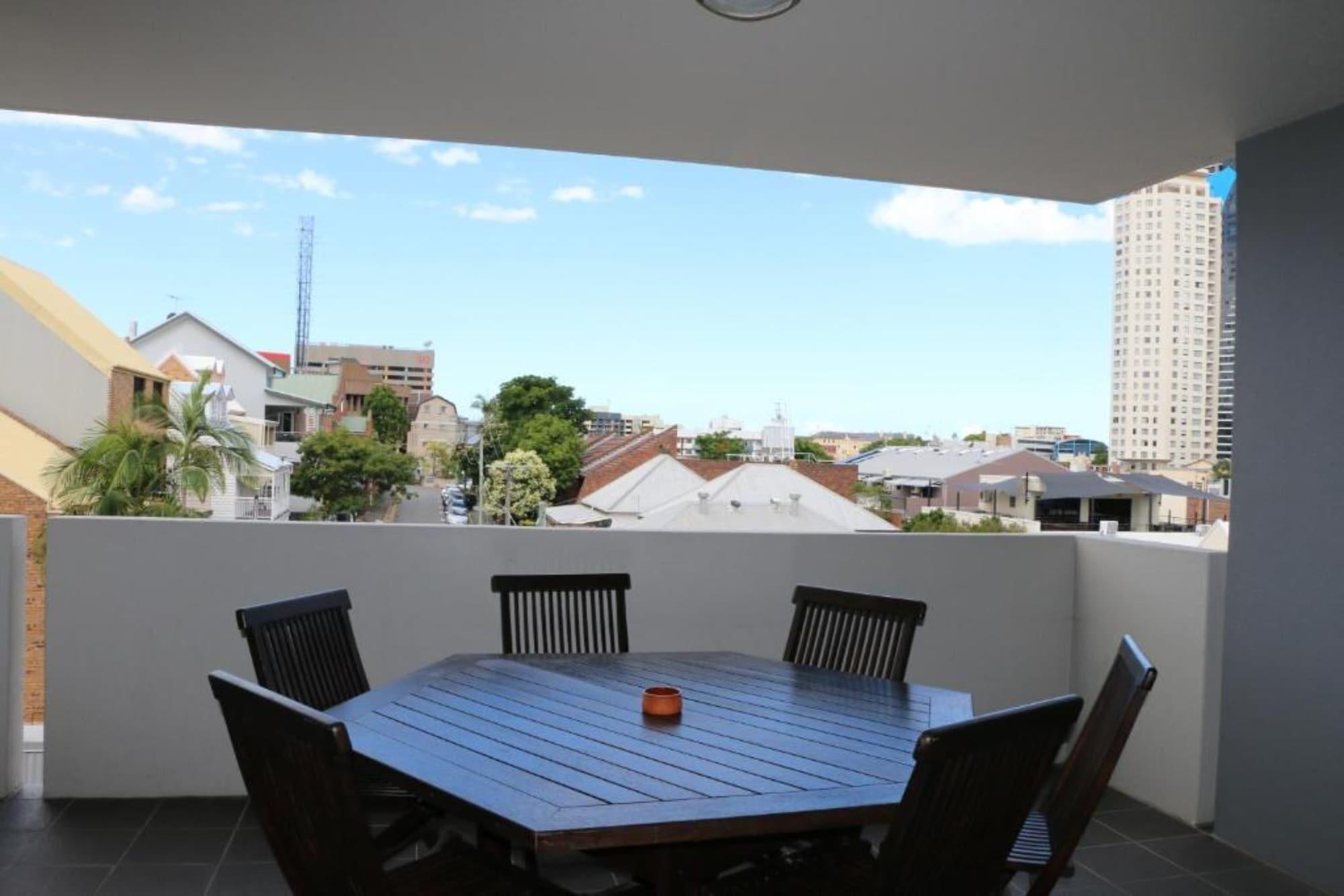 Frisco Apartments Brisbane Exterior photo