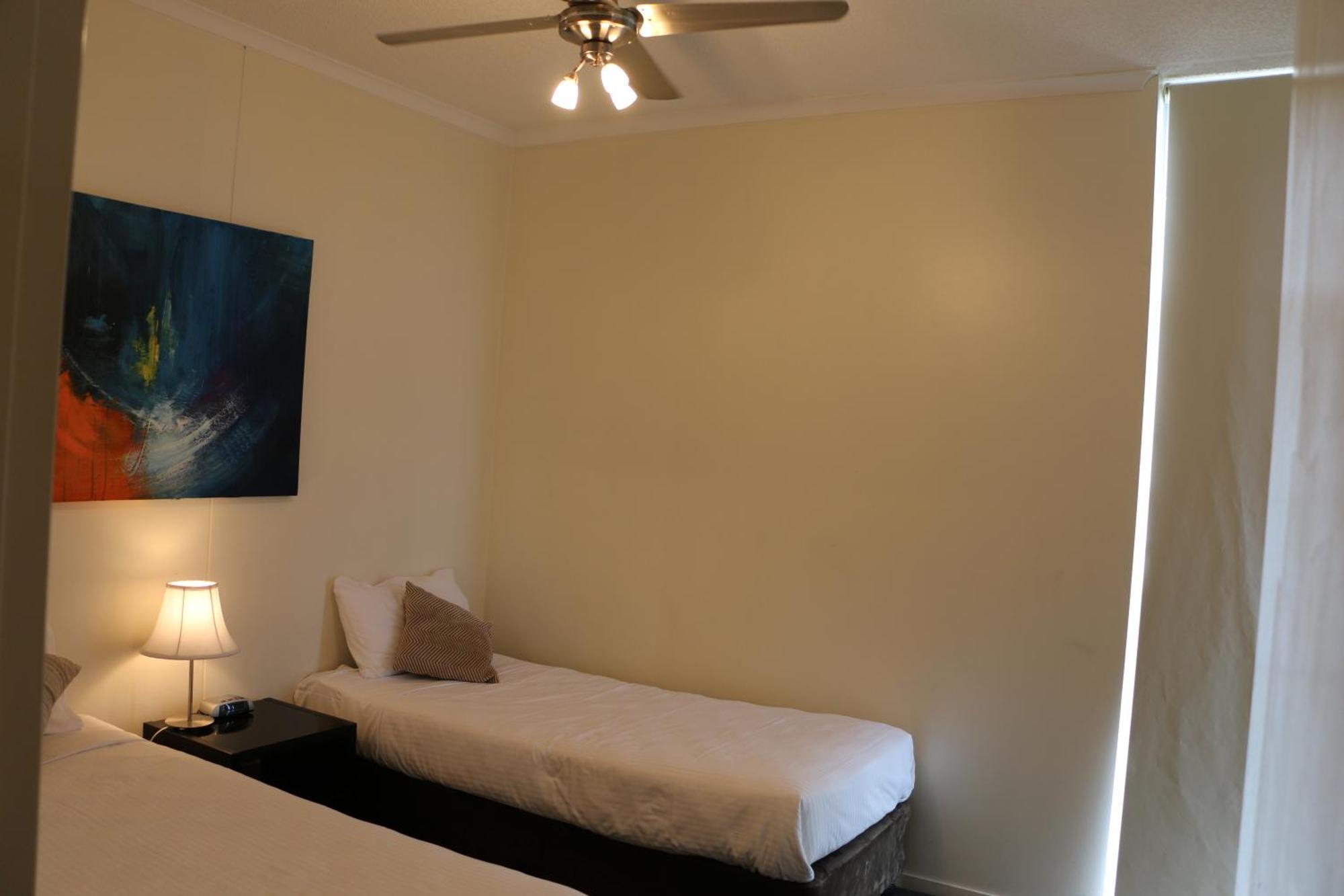 Frisco Apartments Brisbane Room photo