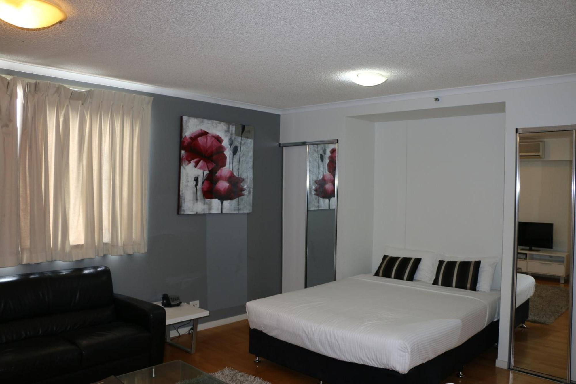 Frisco Apartments Brisbane Room photo