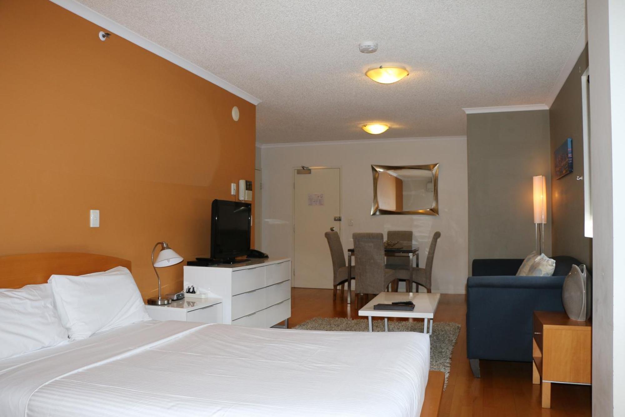 Frisco Apartments Brisbane Room photo