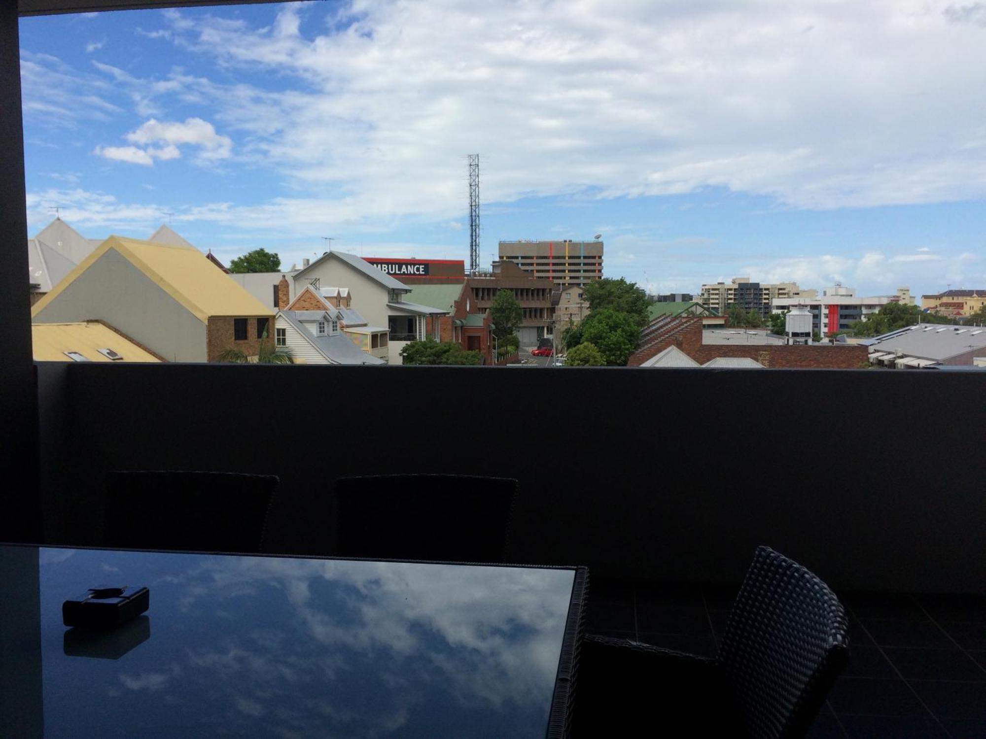 Frisco Apartments Brisbane Room photo